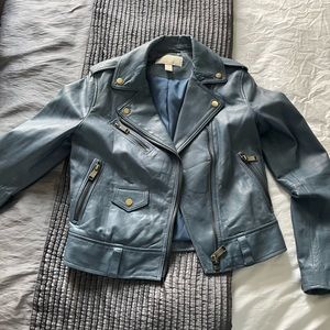 Bundle of beautiful gently fashion items